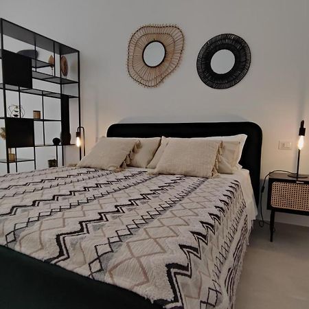 Dimore Gilas - Suite Menta โมโนโปลี ภายนอก รูปภาพ