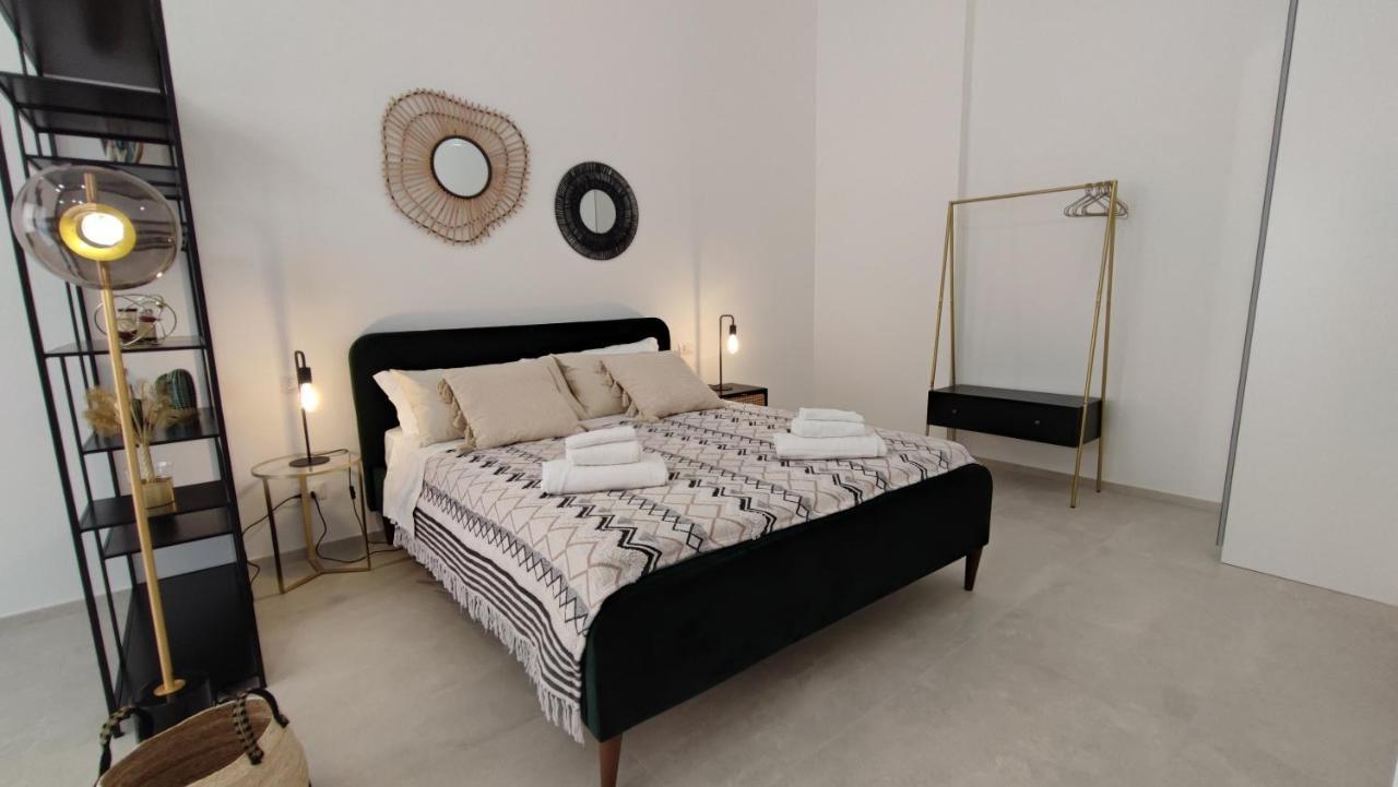 Dimore Gilas - Suite Menta โมโนโปลี ภายนอก รูปภาพ